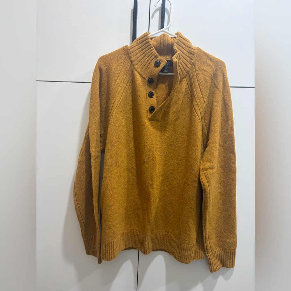 Banana Republic Men’s Italian Merino Sweater, Mustard Yellow, Size L, LIKE NEW